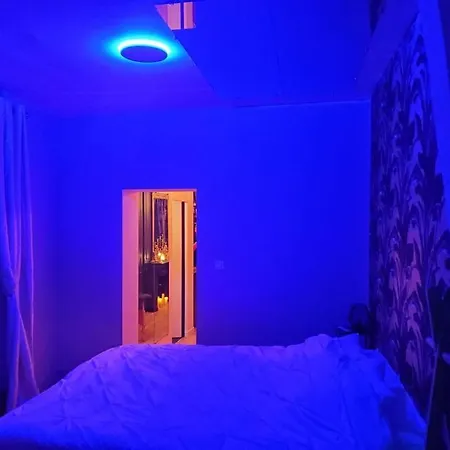 Love Room « L'Etreinte Doree » Illiers-Combray Exterior photo